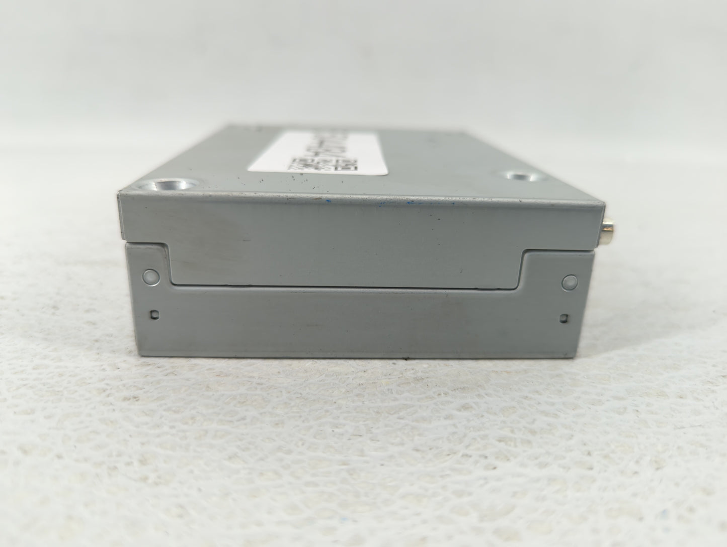 2018-2019 Gmc Terrain Chassis Control Module Ccm Bcm Body Control - Oemusedautoparts1.com
