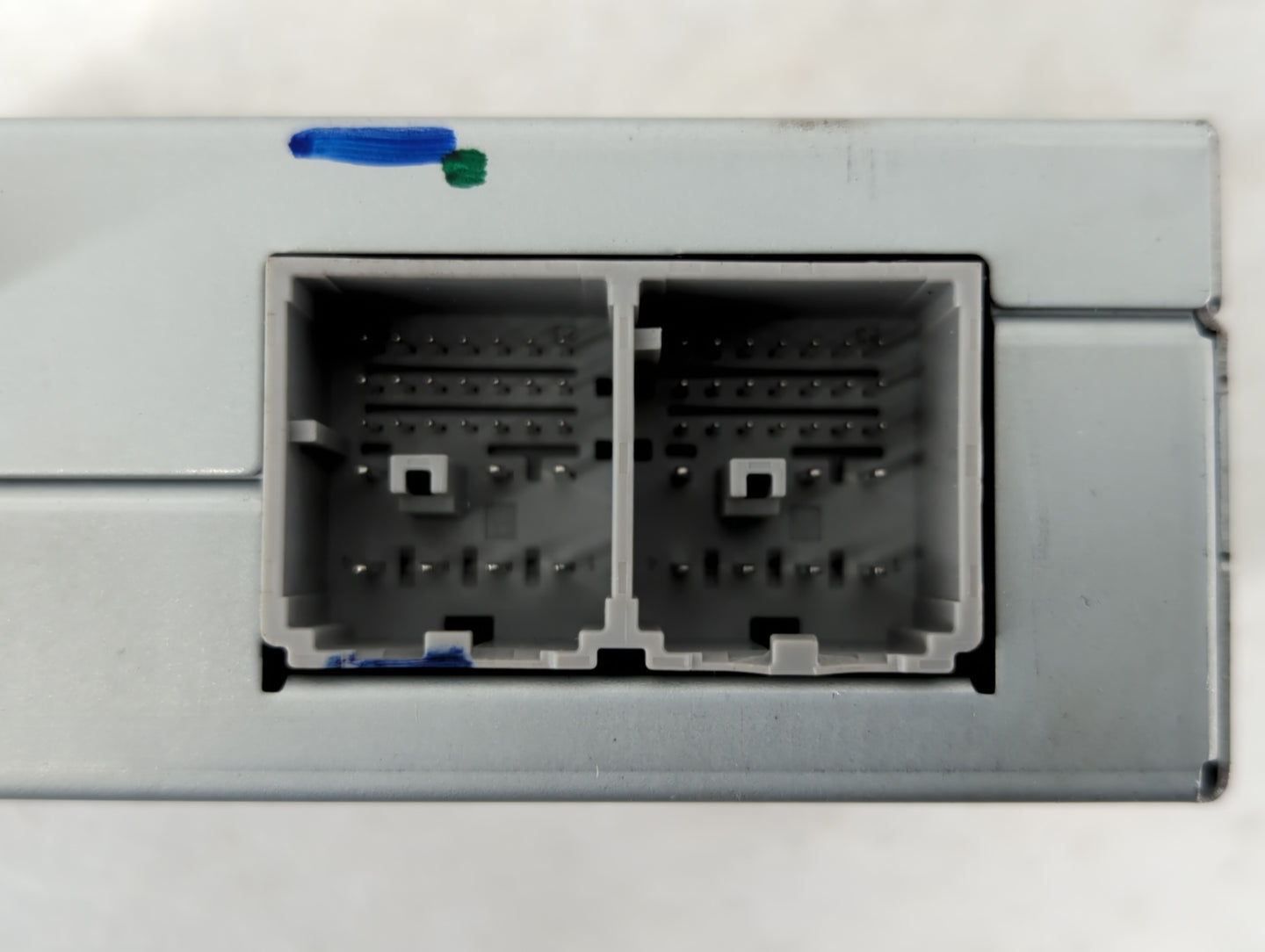 2018-2019 Gmc Terrain Chassis Control Module Ccm Bcm Body Control - Oemusedautoparts1.com