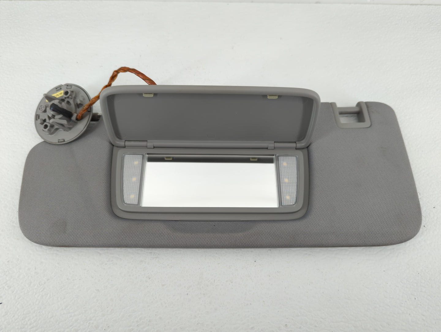 2018 Gmc Terrain Sun Visor Shade Replacement Driver Left Mirror Fits OEM Used Auto Parts - Oemusedautoparts1.com