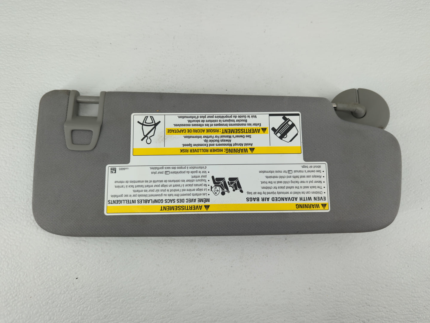2018 Gmc Terrain Sun Visor Shade Replacement Driver Left Mirror Fits OEM Used Auto Parts - Oemusedautoparts1.com