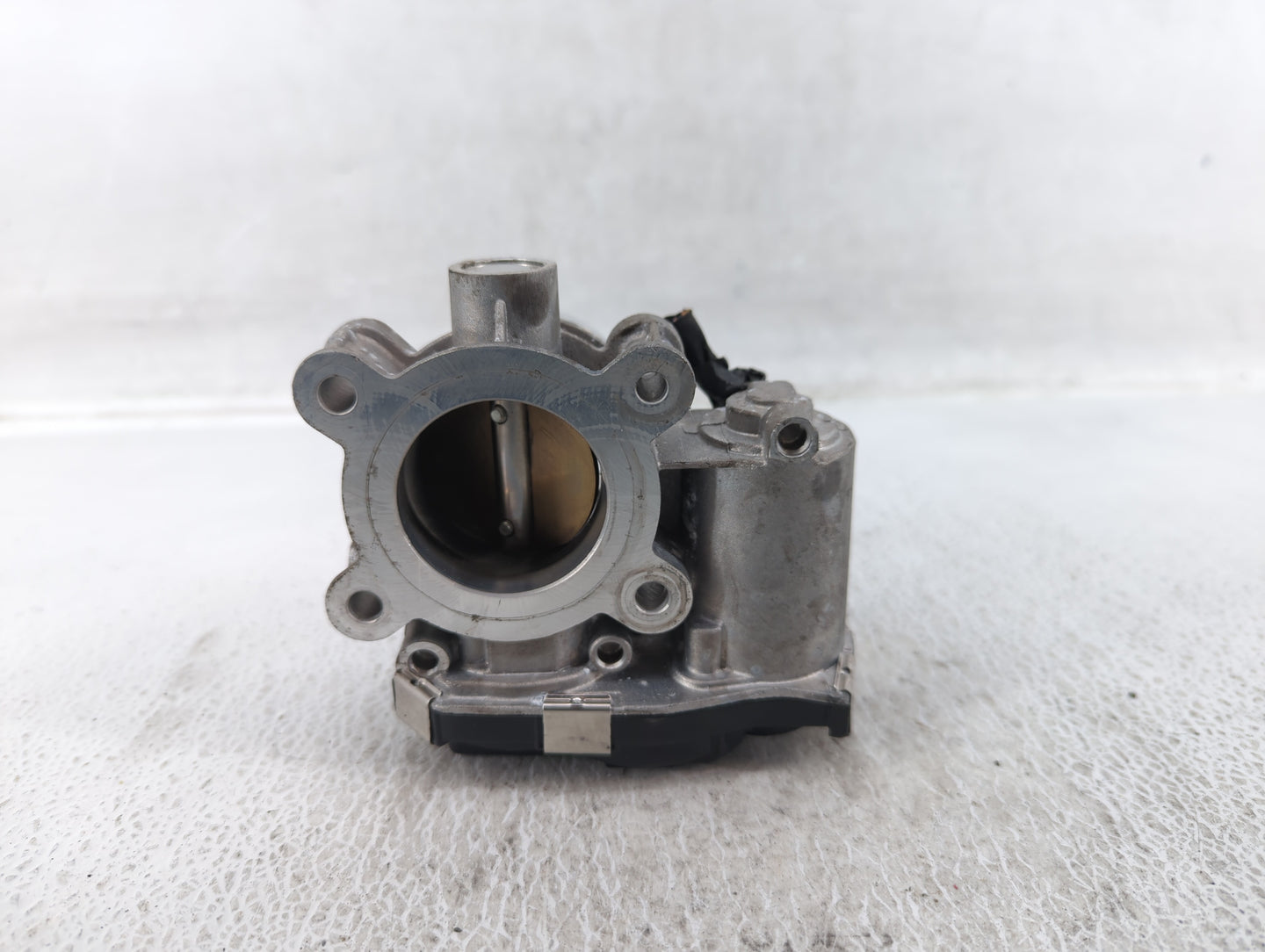 2018-2022 Gmc Terrain Throttle Body P/N:12671379AA Fits Fits 2016 2017 2018 2019 2020 2021 2022 OEM Used Auto Parts - Oemuse