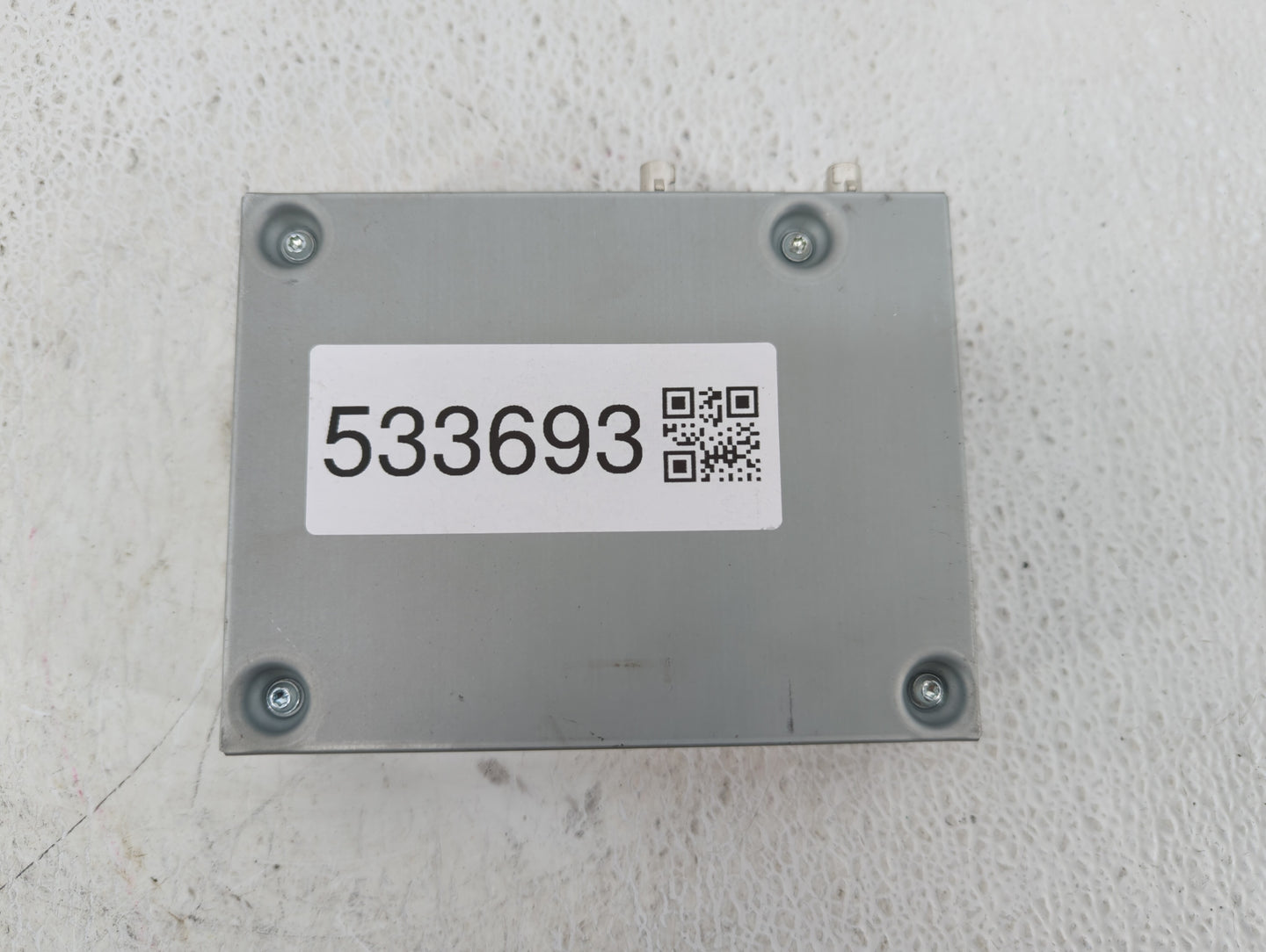 2018-2019 Gmc Terrain Chassis Control Module Ccm Bcm Body Control - Oemusedautoparts1.com