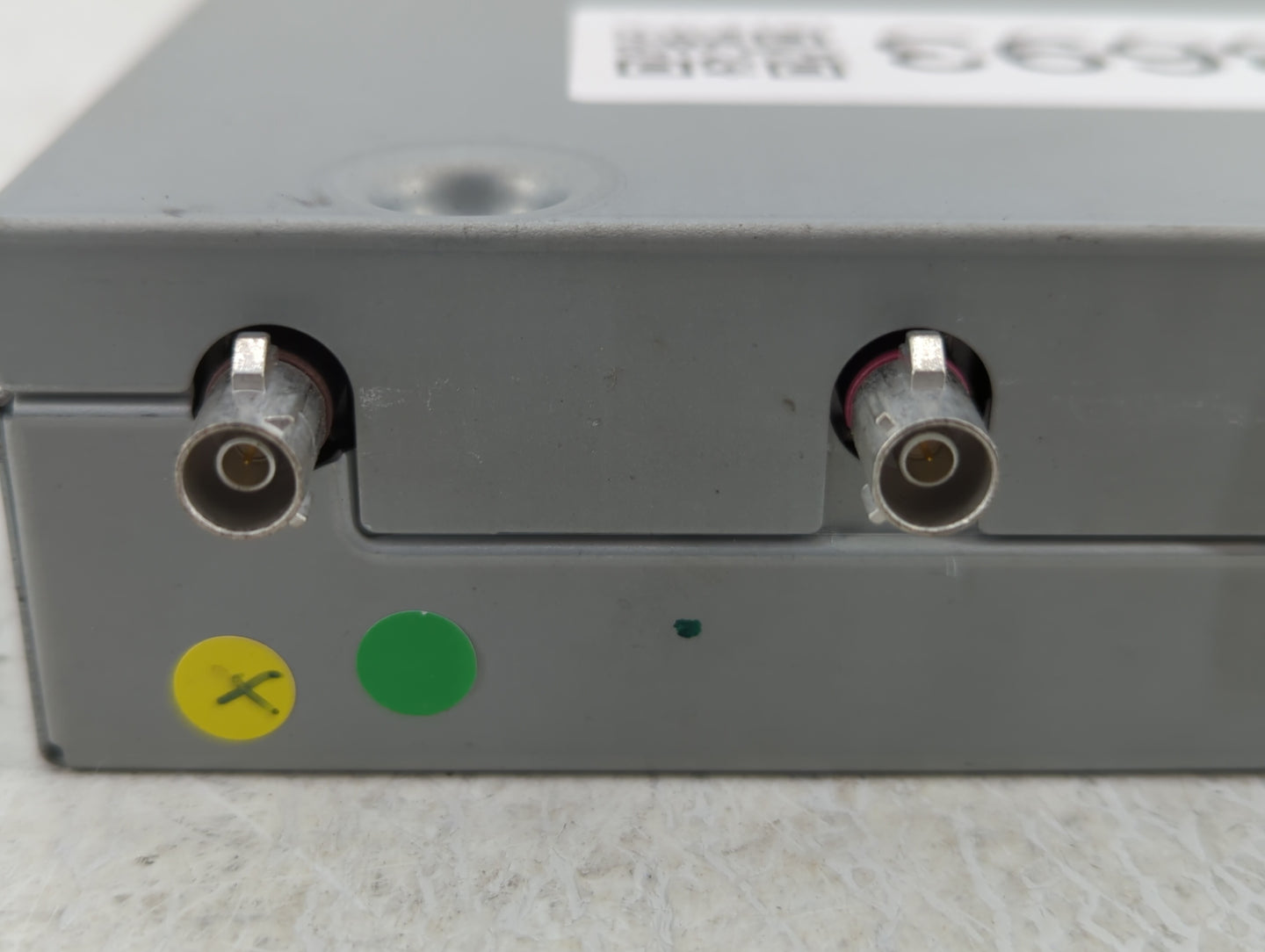 2018-2019 Gmc Terrain Chassis Control Module Ccm Bcm Body Control - Oemusedautoparts1.com