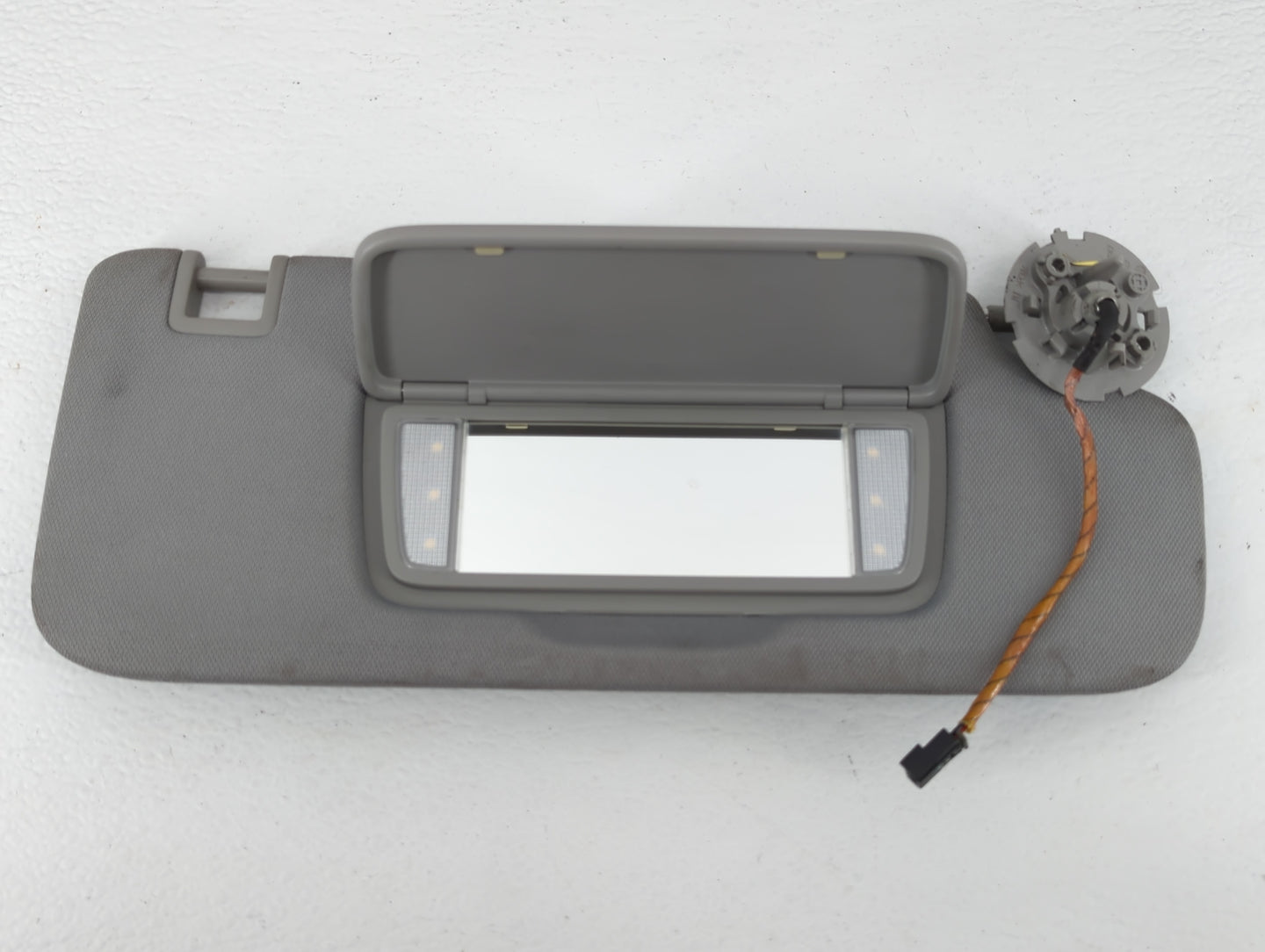 2018 Gmc Terrain Sun Visor Shade Replacement Driver Left Mirror Fits OEM Used Auto Parts - Oemusedautoparts1.com