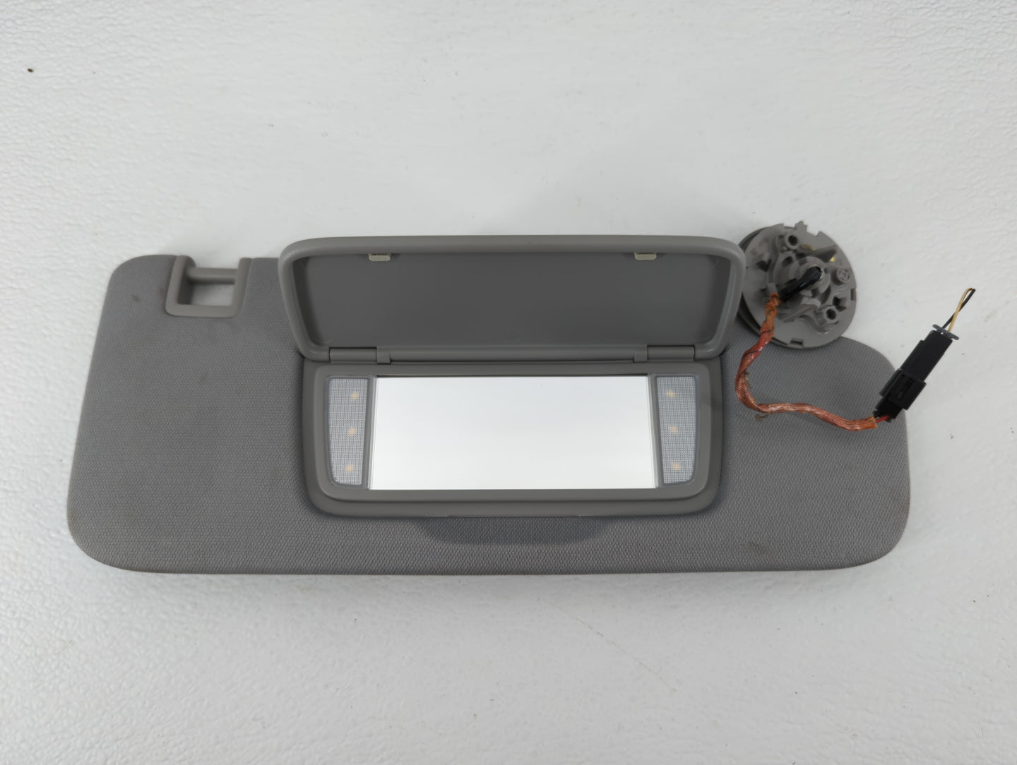 2018 Gmc Terrain Sun Visor Shade Replacement Passenger Right Mirror Fits OEM Used Auto Parts - Oemusedautoparts1.com