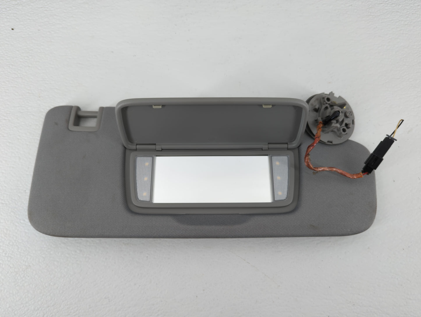 2018 Gmc Terrain Sun Visor Shade Replacement Passenger Right Mirror Fits OEM Used Auto Parts - Oemusedautoparts1.com