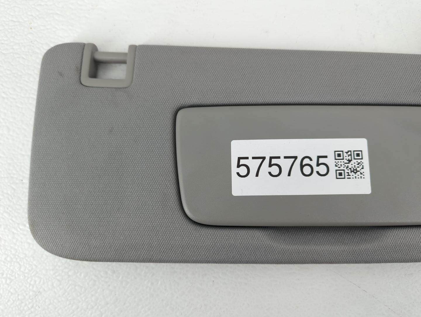 2018 Gmc Terrain Sun Visor Shade Replacement Passenger Right Mirror Fits OEM Used Auto Parts - Oemusedautoparts1.com