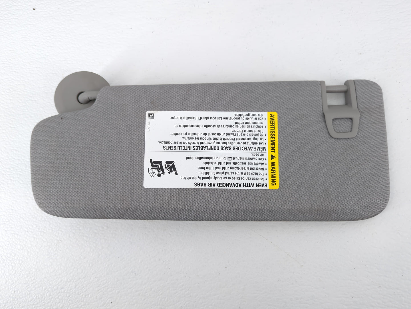 2018 Gmc Terrain Sun Visor Shade Replacement Passenger Right Mirror Fits OEM Used Auto Parts - Oemusedautoparts1.com