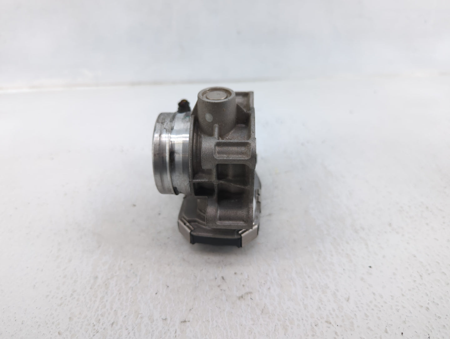 2018-2022 Gmc Terrain Throttle Body P/N:12671379AA Fits Fits 2016 2017 2018 2019 2020 2021 2022 OEM Used Auto Parts - Oemuse