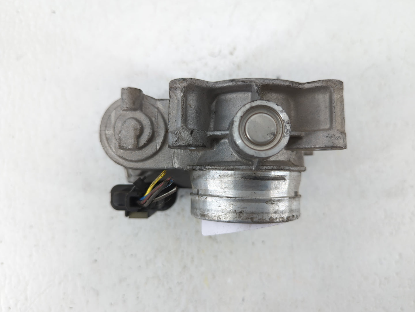 2018-2022 Gmc Terrain Throttle Body P/N:12671379AA Fits Fits 2016 2017 2018 2019 2020 2021 2022 OEM Used Auto Parts - Oemuse