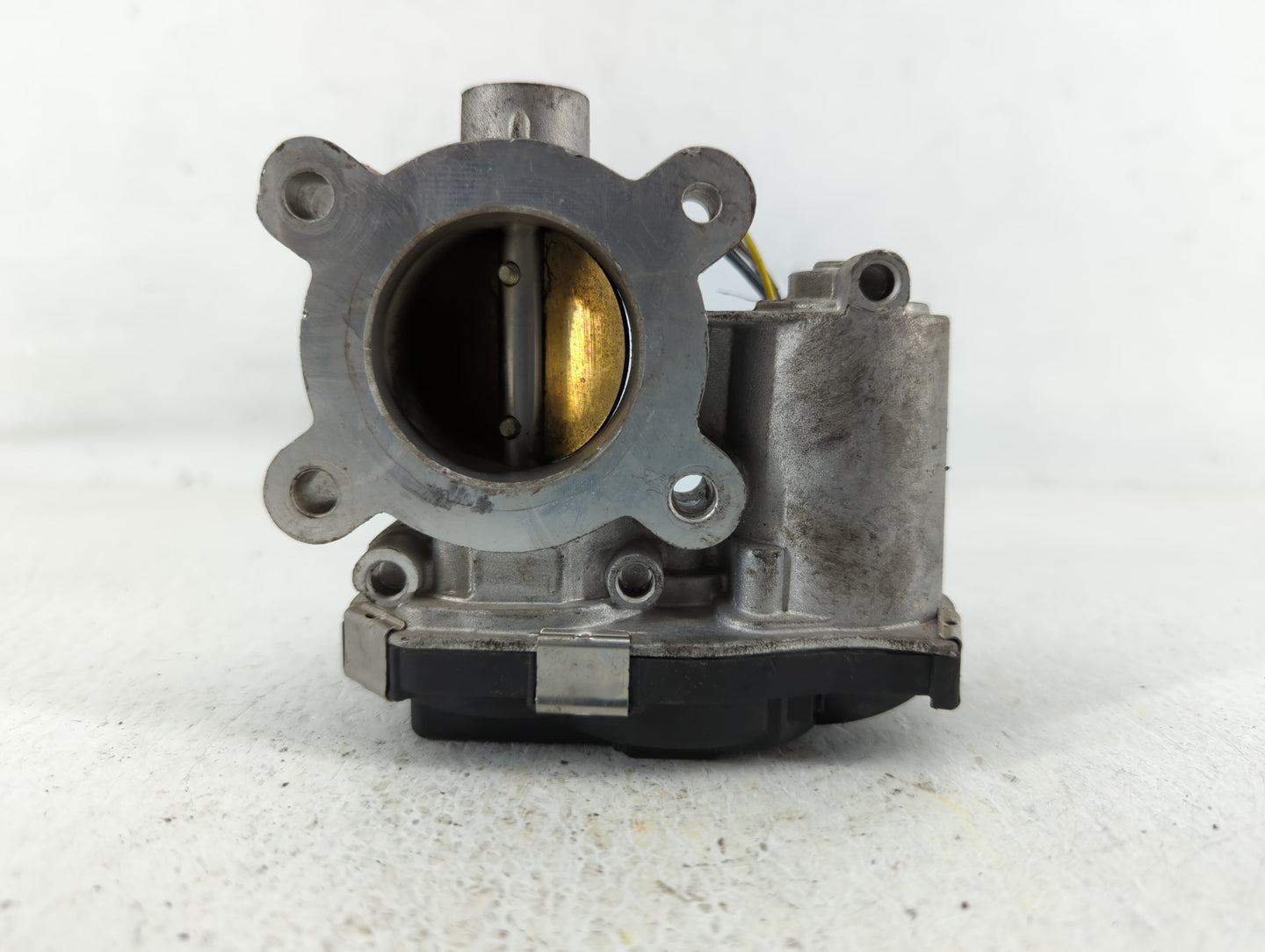 2018-2022 Gmc Terrain Throttle Body P/N:12671379AA Fits Fits 2016 2017 2018 2019 2020 2021 2022 OEM Used Auto Parts - Oemuse