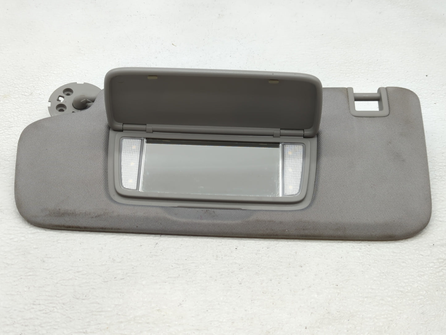 2018 Gmc Terrain Sun Visor Shade Replacement Driver Left Mirror Fits OEM Used Auto Parts - Oemusedautoparts1.com