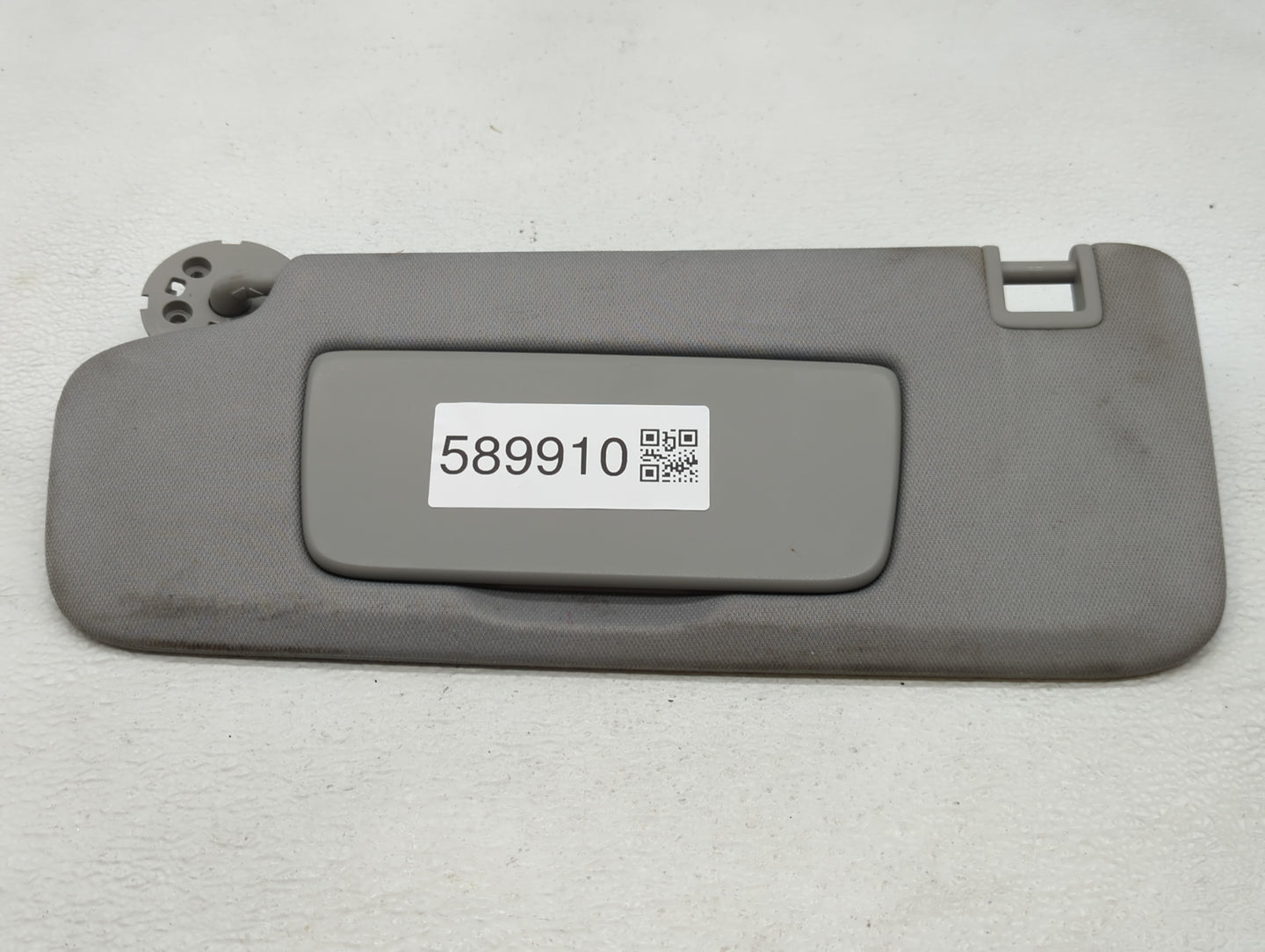 2018 Gmc Terrain Sun Visor Shade Replacement Driver Left Mirror Fits OEM Used Auto Parts - Oemusedautoparts1.com