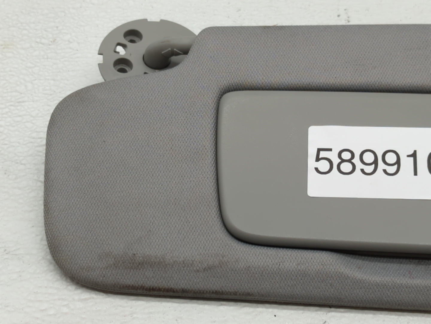 2018 Gmc Terrain Sun Visor Shade Replacement Driver Left Mirror Fits OEM Used Auto Parts - Oemusedautoparts1.com