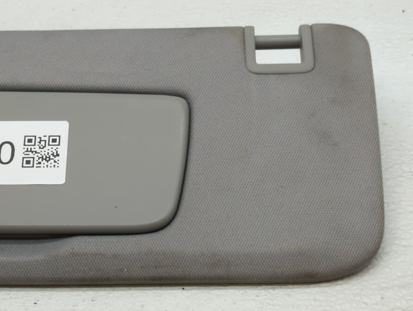 2018 Gmc Terrain Sun Visor Shade Replacement Driver Left Mirror Fits OEM Used Auto Parts - Oemusedautoparts1.com