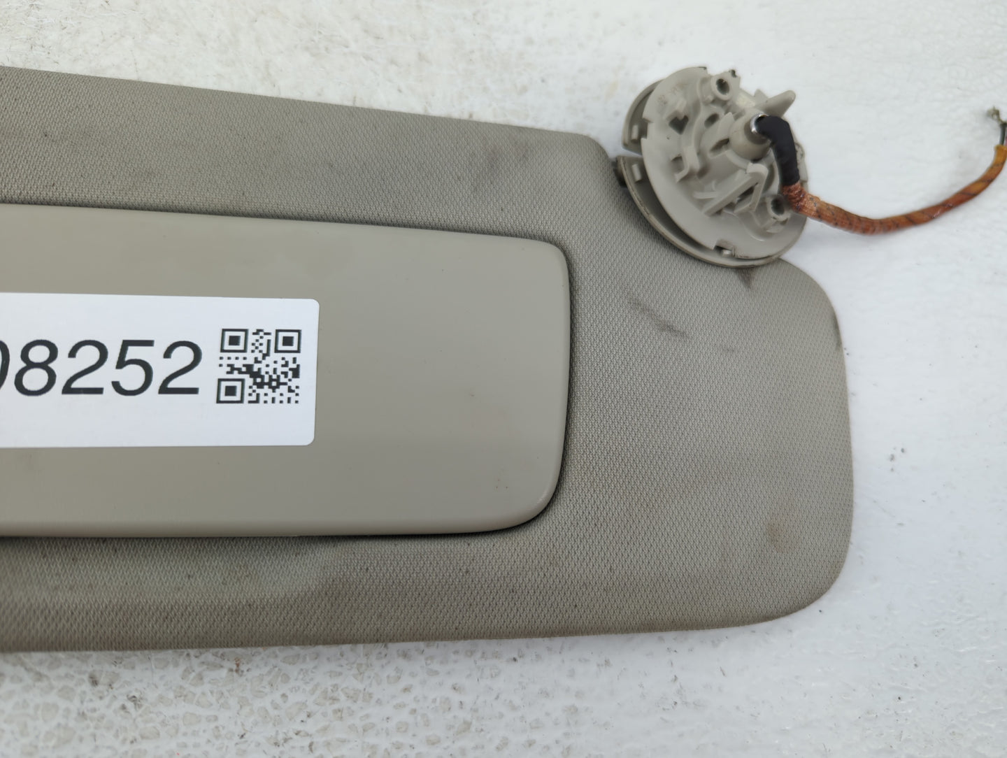 2018 Gmc Terrain Sun Visor Shade Replacement Passenger Right Mirror Fits OEM Used Auto Parts - Oemusedautoparts1.com