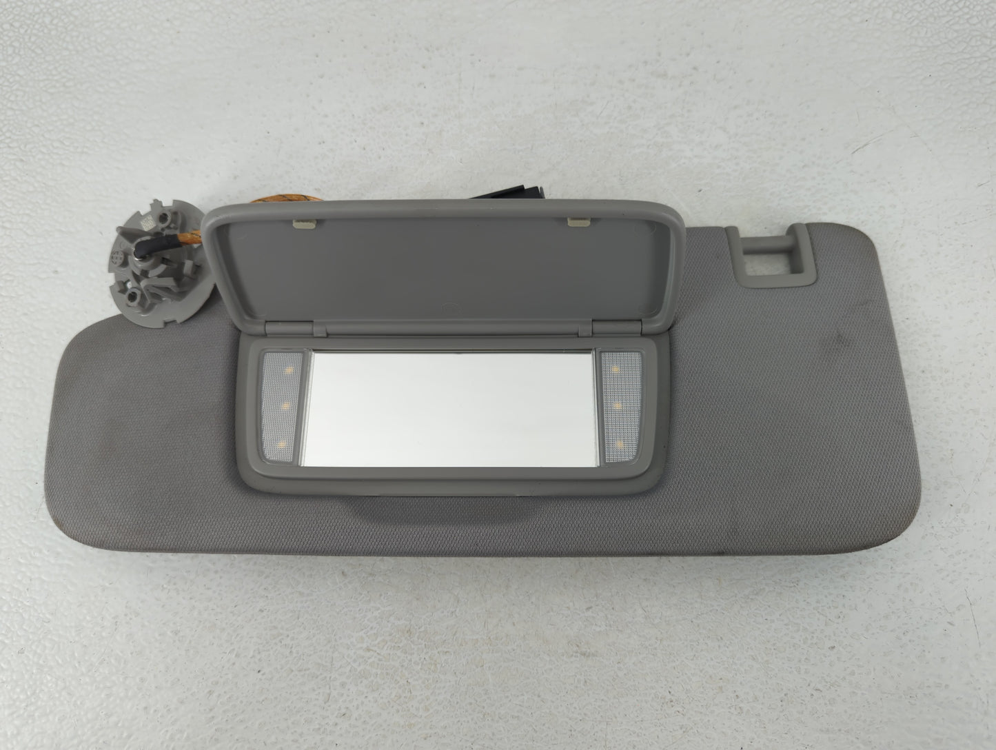 2018 Gmc Terrain Sun Visor Shade Replacement Driver Left Mirror Fits OEM Used Auto Parts - Oemusedautoparts1.com