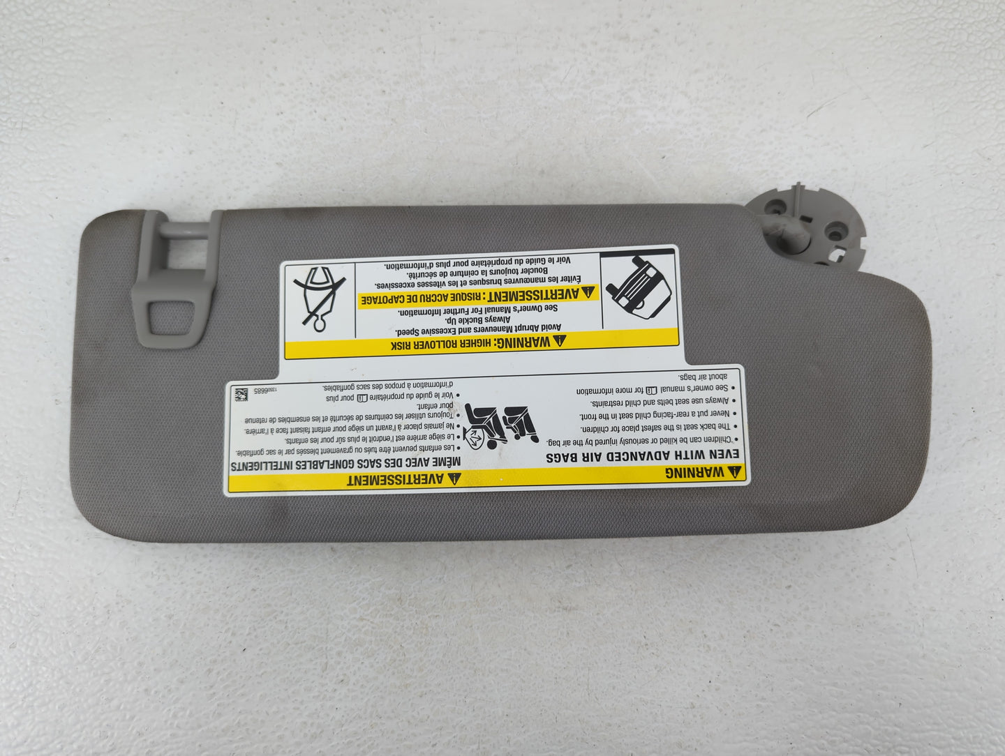 2018 Gmc Terrain Sun Visor Shade Replacement Driver Left Mirror Fits OEM Used Auto Parts - Oemusedautoparts1.com