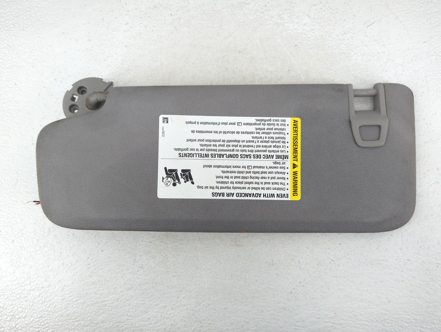 2018 Gmc Terrain Sun Visor Shade Replacement Passenger Right Mirror Fits OEM Used Auto Parts - Oemusedautoparts1.com