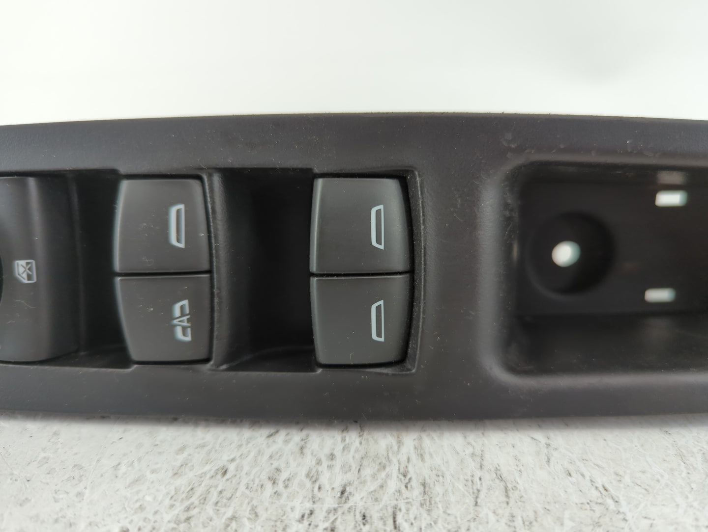 2018 Gmc Terrain Master Power Window Switch Replacement Driver Side Left P/N:84139693 93TW-DR Fits OEM Used Auto Parts - Oem