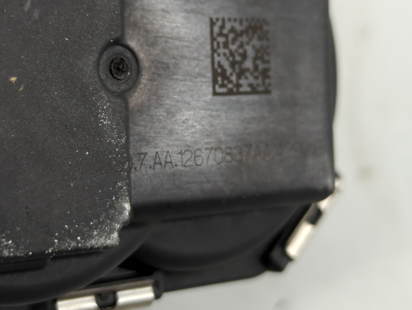 2018-2020 Gmc Terrain Throttle Body P/N:7AA12670837AA Fits Fits 2013 2014 2015 2016 2017 2018 2019 2020 2021 OEM Used Auto P