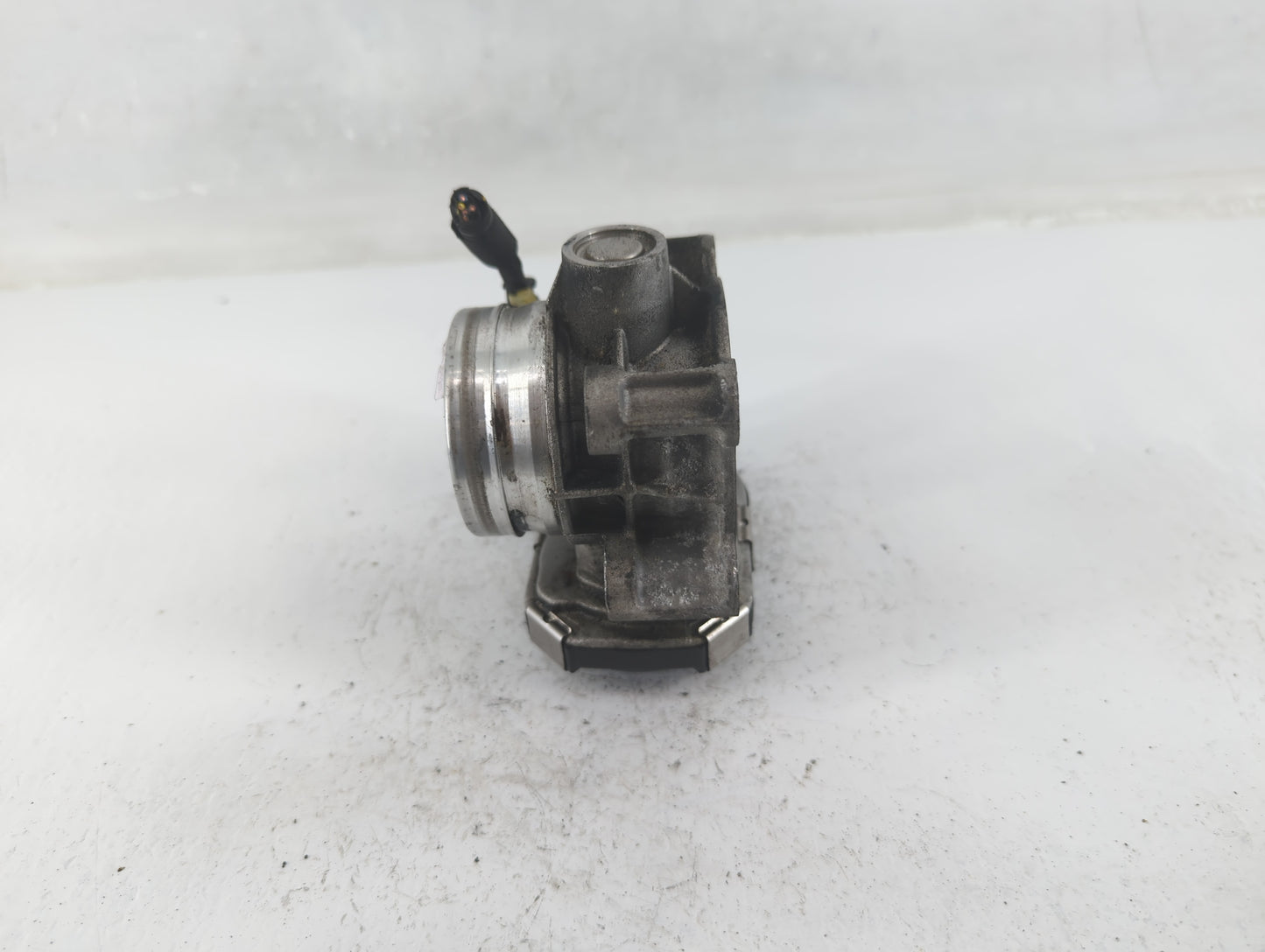 2018-2022 Gmc Terrain Throttle Body P/N:12671379AA Fits Fits 2016 2017 2018 2019 2020 2021 2022 OEM Used Auto Parts - Oemuse