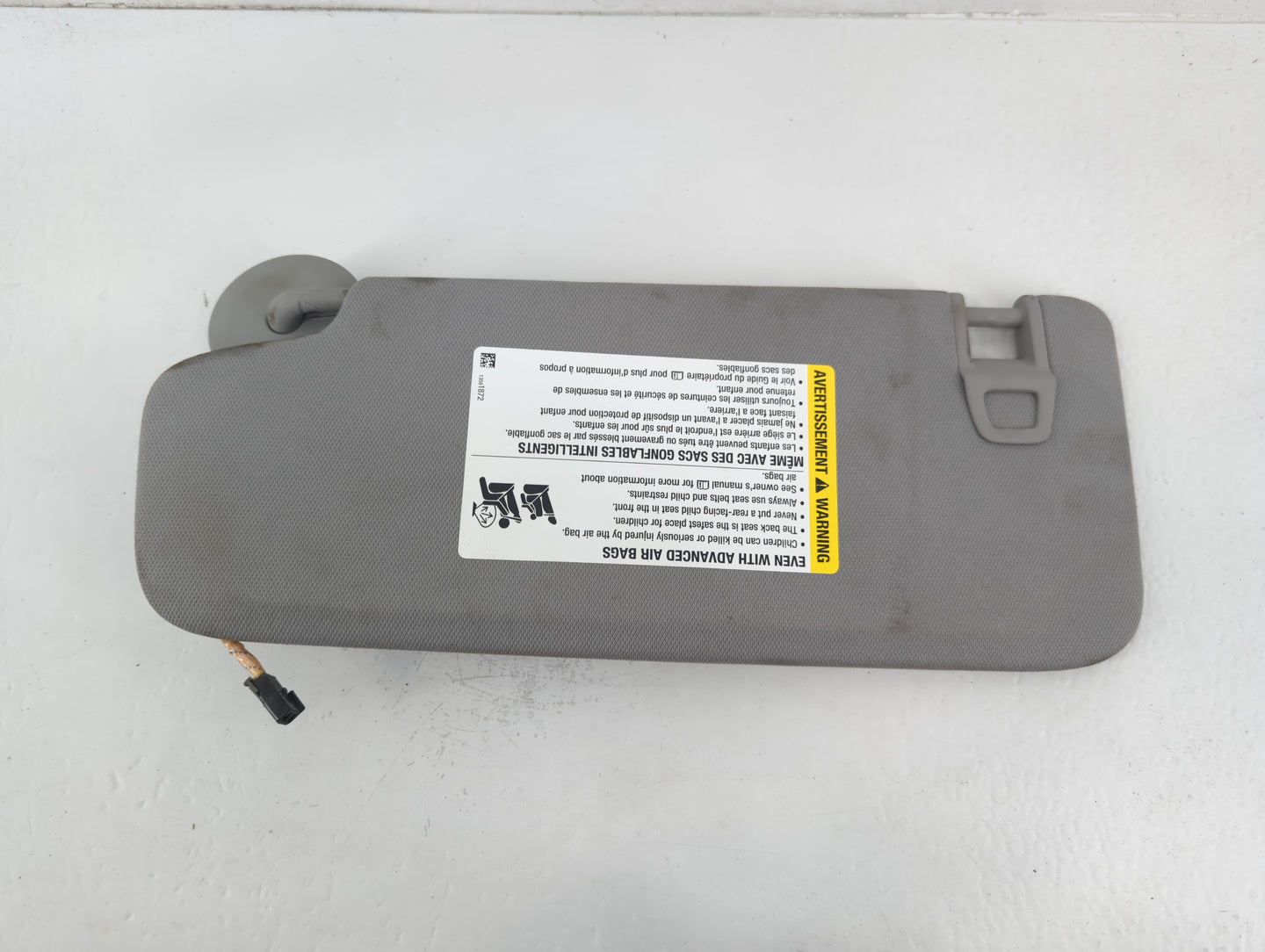 2018 Gmc Terrain Sun Visor Shade Replacement Passenger Right Mirror Fits OEM Used Auto Parts - Oemusedautoparts1.com
