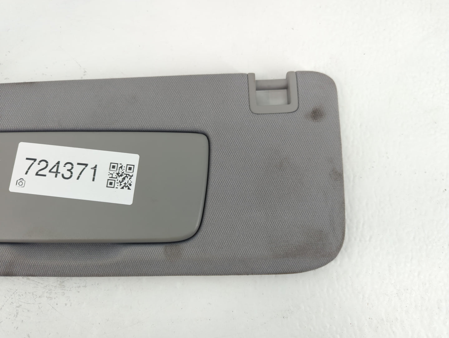 2018 Gmc Terrain Sun Visor Shade Replacement Driver Left Mirror Fits OEM Used Auto Parts - Oemusedautoparts1.com