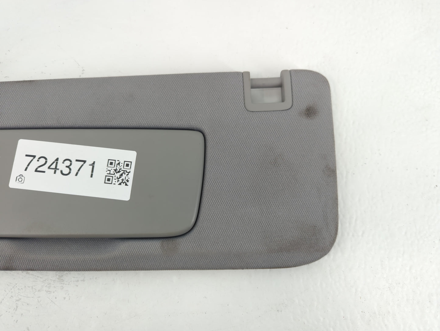 2018 Gmc Terrain Sun Visor Shade Replacement Driver Left Mirror Fits OEM Used Auto Parts - Oemusedautoparts1.com