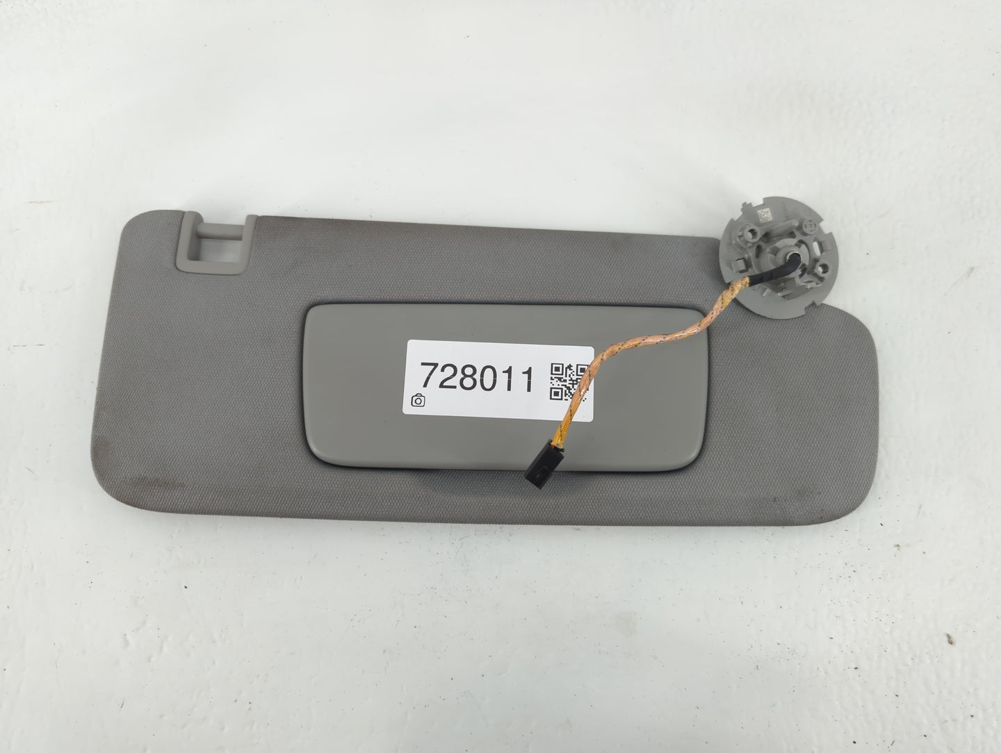 2018 Gmc Terrain Sun Visor Shade Replacement Passenger Right Mirror Fits OEM Used Auto Parts - Oemusedautoparts1.com