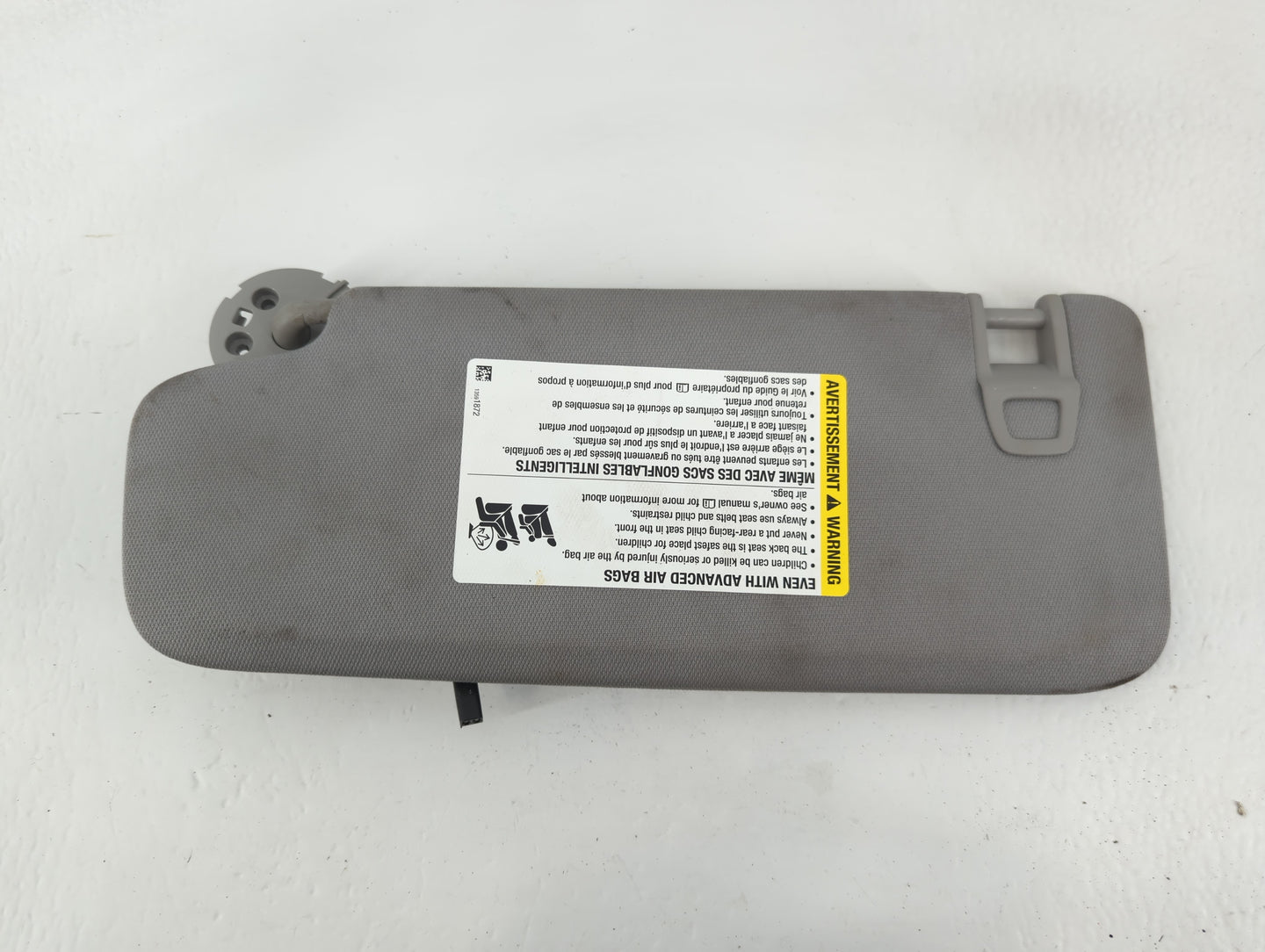 2018 Gmc Terrain Sun Visor Shade Replacement Passenger Right Mirror Fits OEM Used Auto Parts - Oemusedautoparts1.com