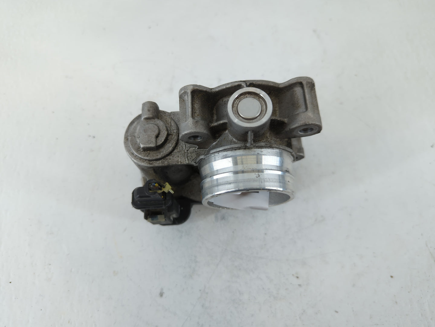 2018-2022 Gmc Terrain Throttle Body P/N:12671379AA Fits Fits 2016 2017 2018 2019 2020 2021 2022 OEM Used Auto Parts - Oemuse