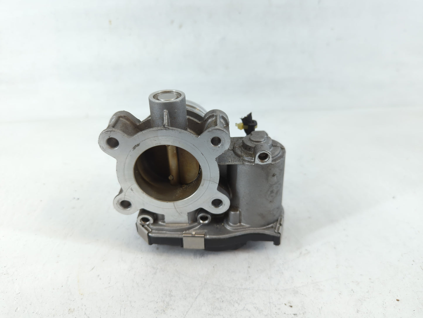2018-2022 Gmc Terrain Throttle Body P/N:12671379AA Fits Fits 2016 2017 2018 2019 2020 2021 2022 OEM Used Auto Parts - Oemuse