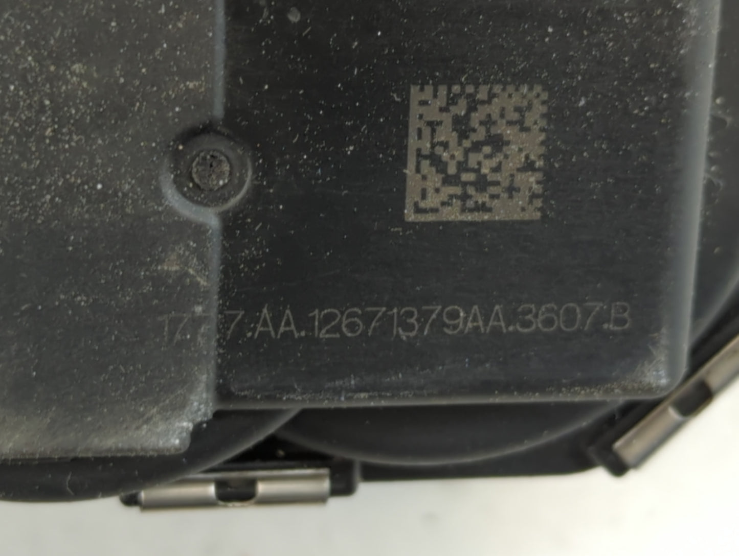 2018-2022 Gmc Terrain Throttle Body P/N:12671379AA Fits Fits 2016 2017 2018 2019 2020 2021 2022 OEM Used Auto Parts - Oemuse