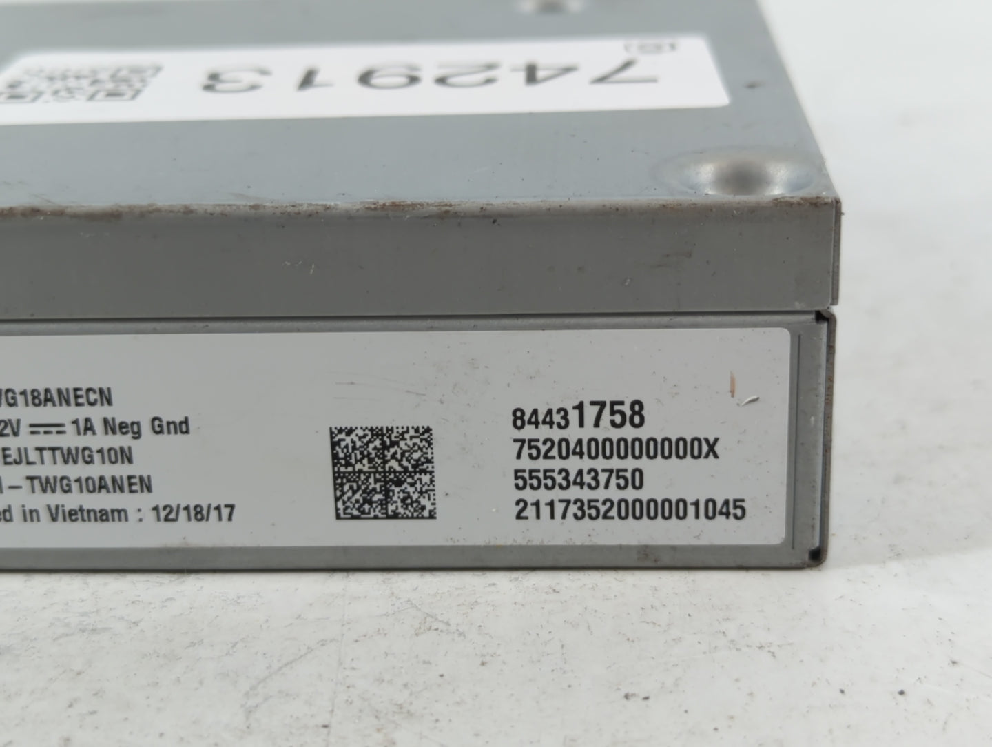 2018 Gmc Terrain Radio AM FM Cd Player Receiver Replacement P/N:84431758 Fits OEM Used Auto Parts - Oemusedautoparts1.com