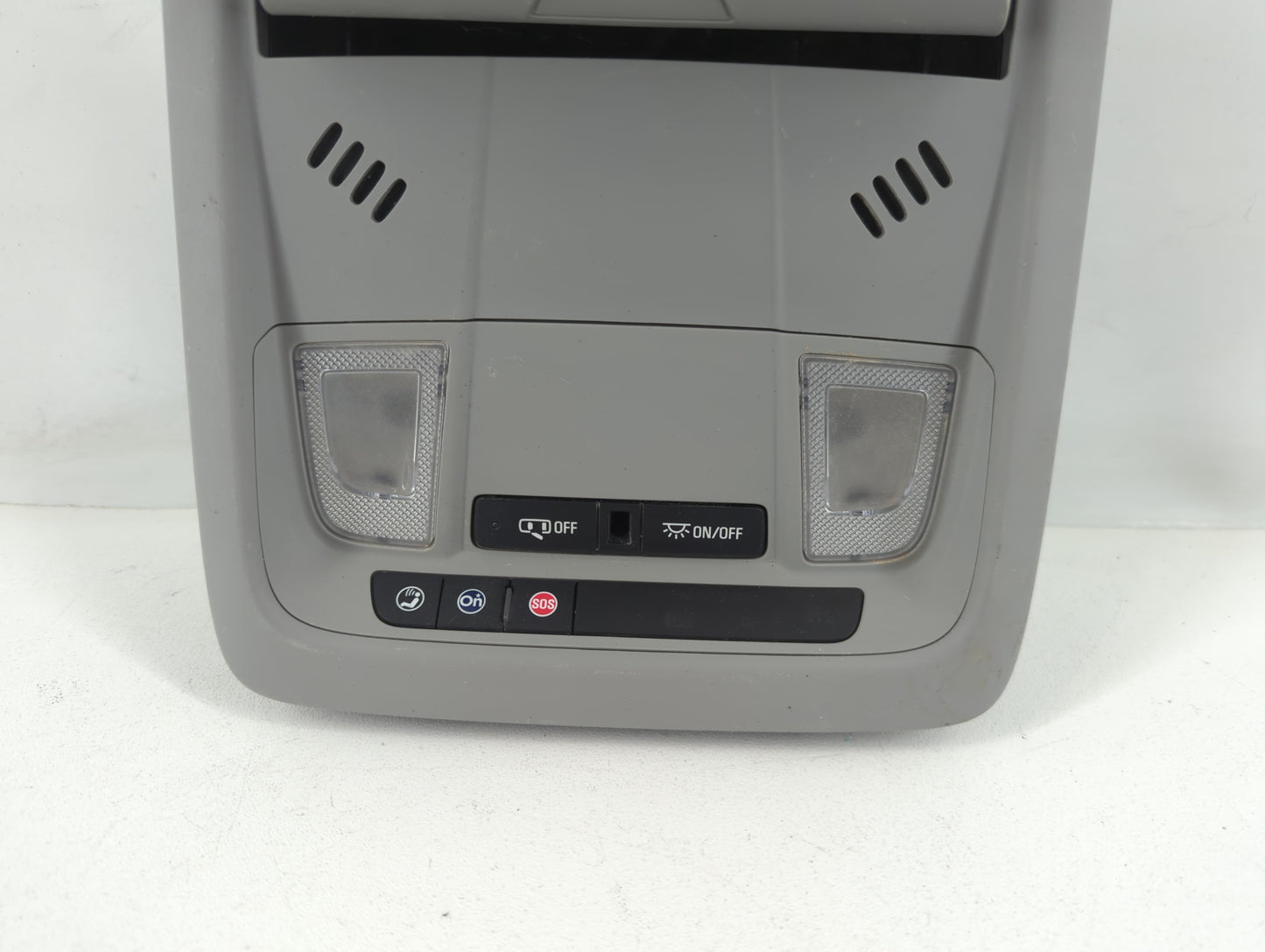 2018 Gmc Terrain Overhead Roof Console 748032 - Oemusedautoparts1.com