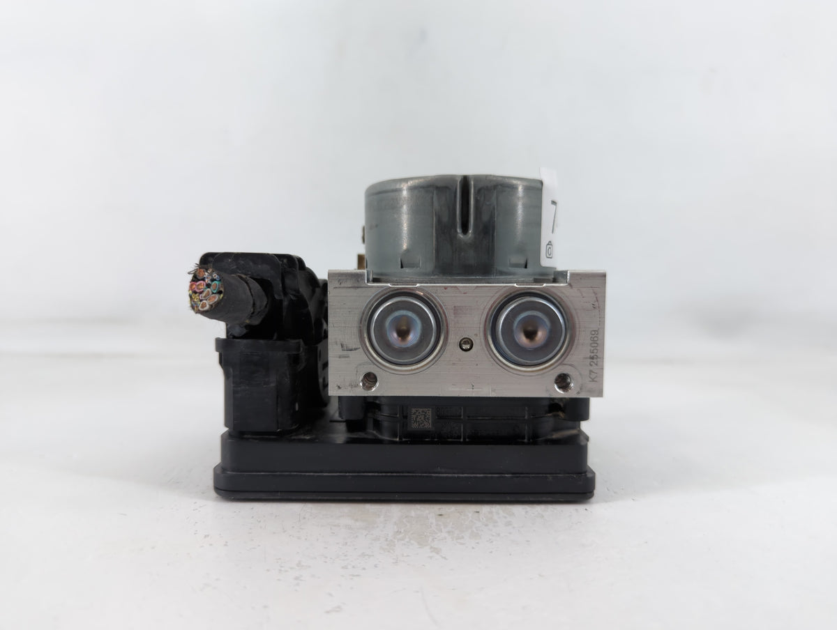 2018-2021 Gmc Terrain Anti-Lock Brake ABS Pump Module Actuator OEM P/N:84414759 Fits Fits 2018 2019 2020 2021 OEM Used Auto 