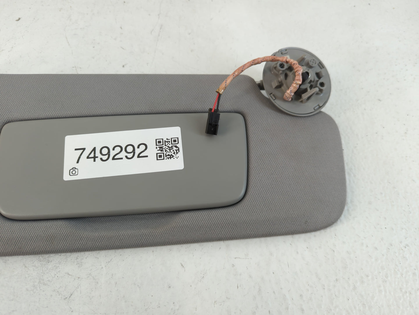 2018 Gmc Terrain Sun Visor Shade Replacement Passenger Right Mirror Fits OEM Used Auto Parts - Oemusedautoparts1.com