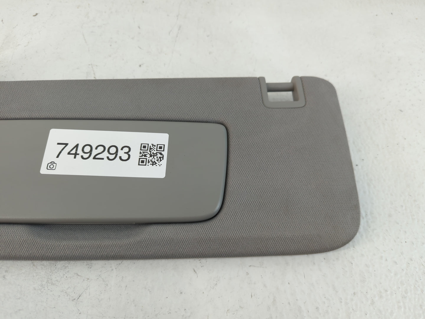 2018 Gmc Terrain Sun Visor Shade Replacement Driver Left Mirror Fits OEM Used Auto Parts - Oemusedautoparts1.com