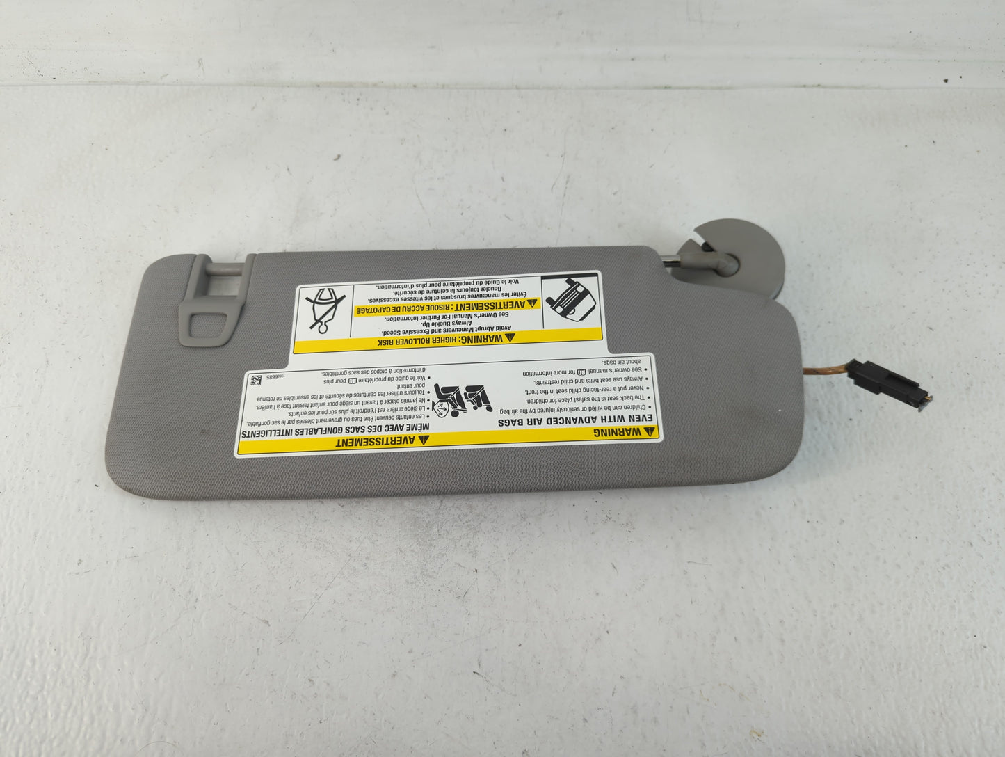 2018 Gmc Terrain Sun Visor Shade Replacement Driver Left Mirror Fits OEM Used Auto Parts - Oemusedautoparts1.com