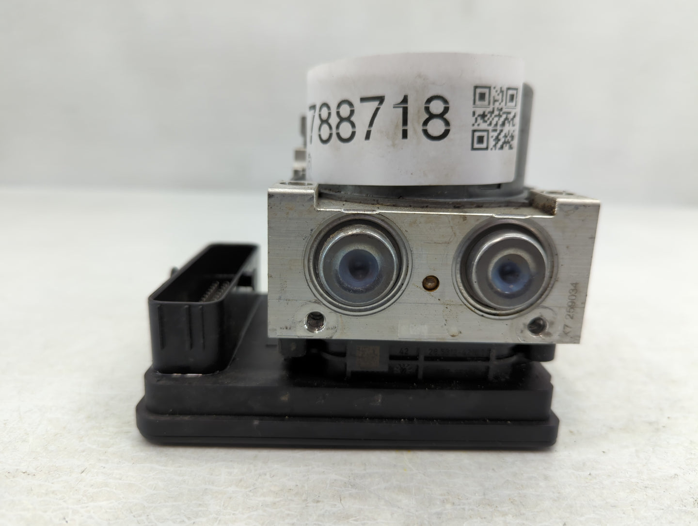 2018-2021 Gmc Terrain ABS Pump Control Module Replacement P/N:84414759 Fits Fits 2018 2019 2020 2021 OEM Used Auto Parts - O