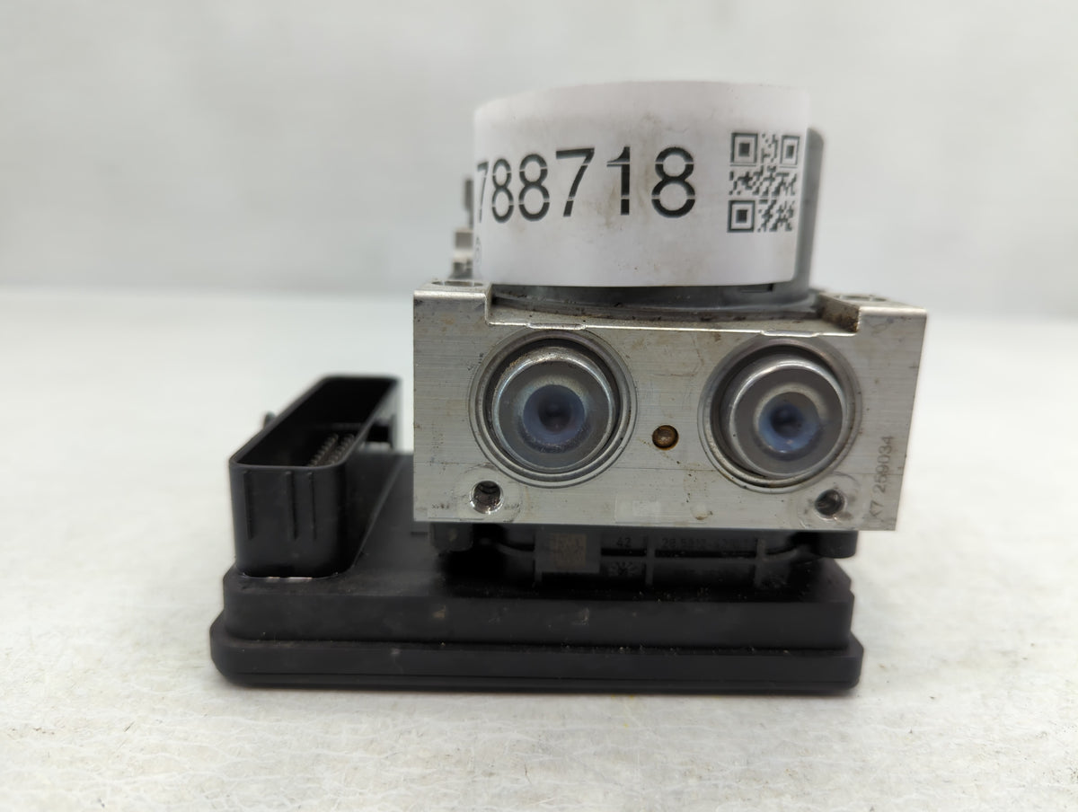 2018-2021 Gmc Terrain Anti-Lock Brake ABS Pump Module Actuator OEM P/N:84414759 Fits Fits 2018 2019 2020 2021 OEM Used Auto 
