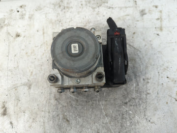 2018-2021 Gmc Terrain ABS Pump Control Module Replacement P/N:84414759 Fits Fits 2018 2019 2020 2021 OEM Used Auto Parts