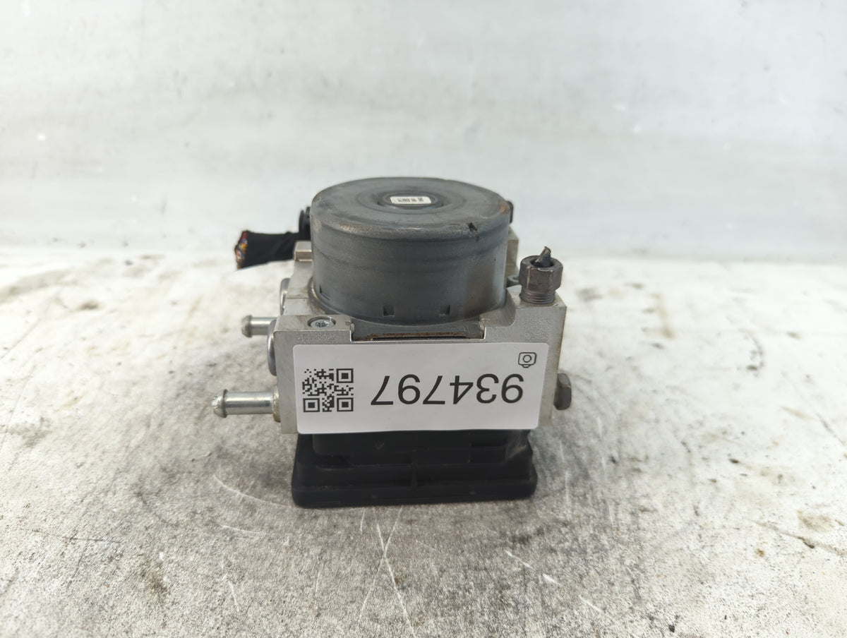 2018-2021 Gmc Terrain Anti-Lock Brake ABS Pump Module Actuator OEM P/N:84414759 Fits Fits 2018 2019 2020 2021 OEM Used Auto 