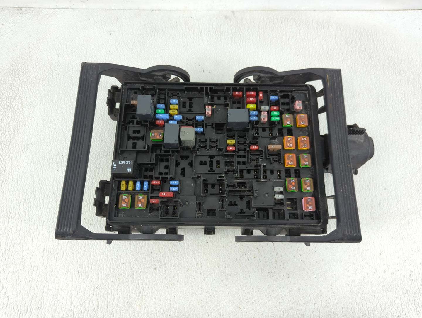 2015-2020 Gmc Yukon Fusebox Fuse Box Panel Relay Module P/N:84114437 138265395, A218025 Fits Fits 2015 2016 2017 2018 2019 2