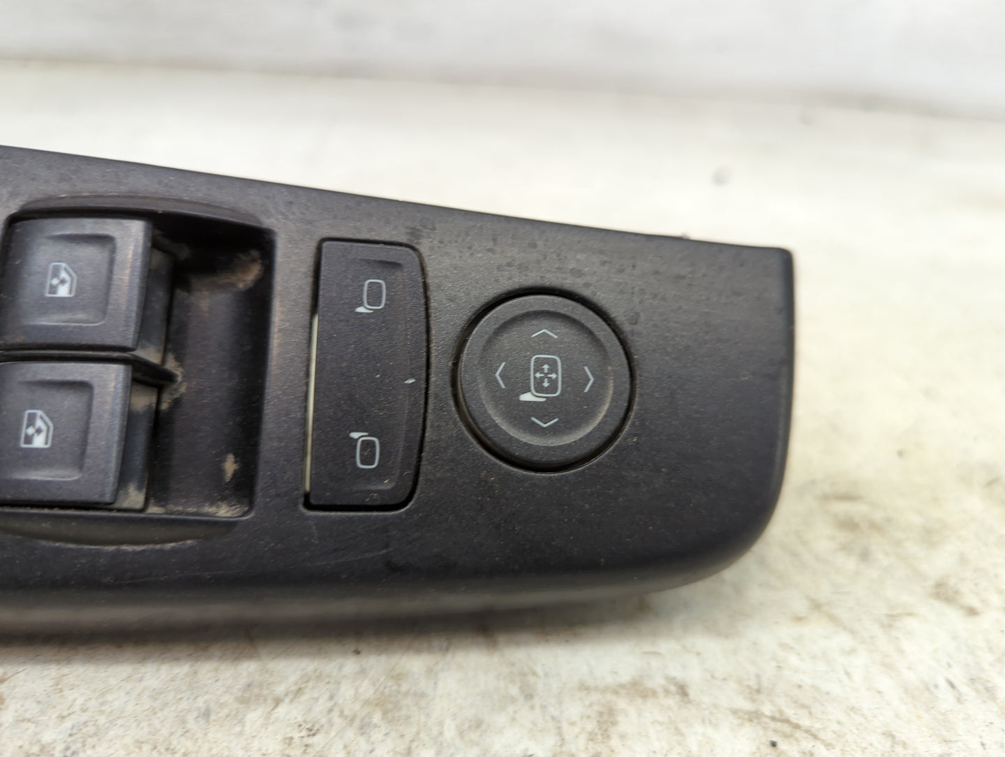 2018 Gmc Yukon Master Power Window Switch Replacement Driver Side Left Fits OEM Used Auto Parts - Oemusedautoparts1.com
