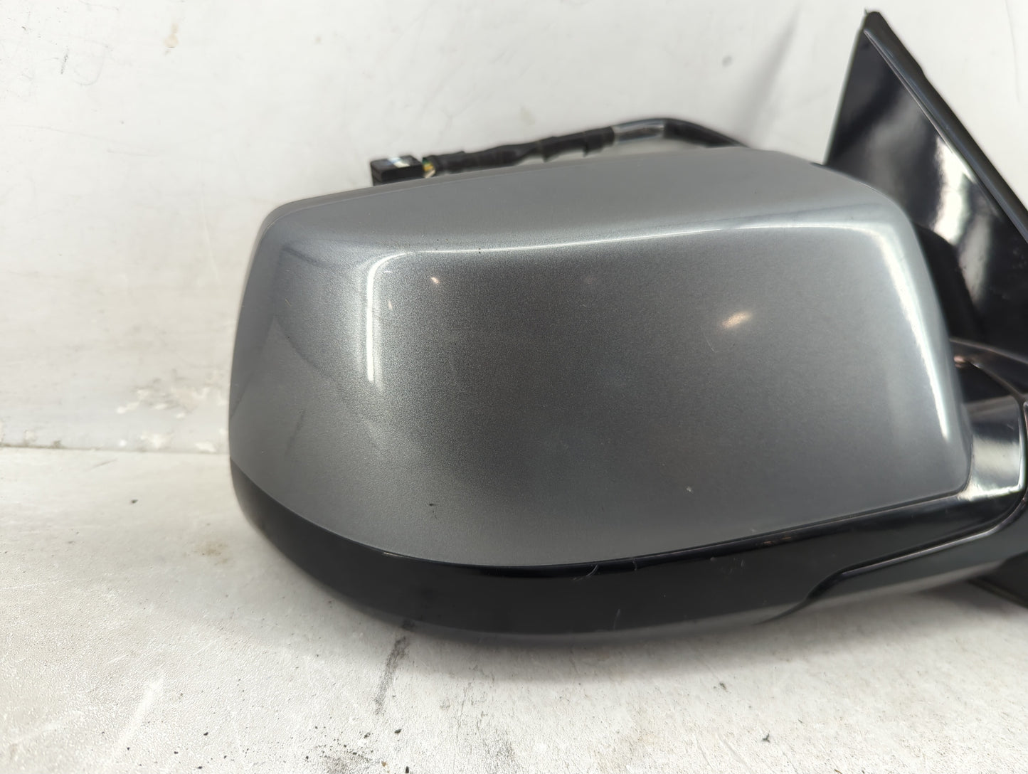 2018 Gmc Yukon Passenger Side View Mirror - Right Door Mirror OEM Used - Oemusedautoparts1.com