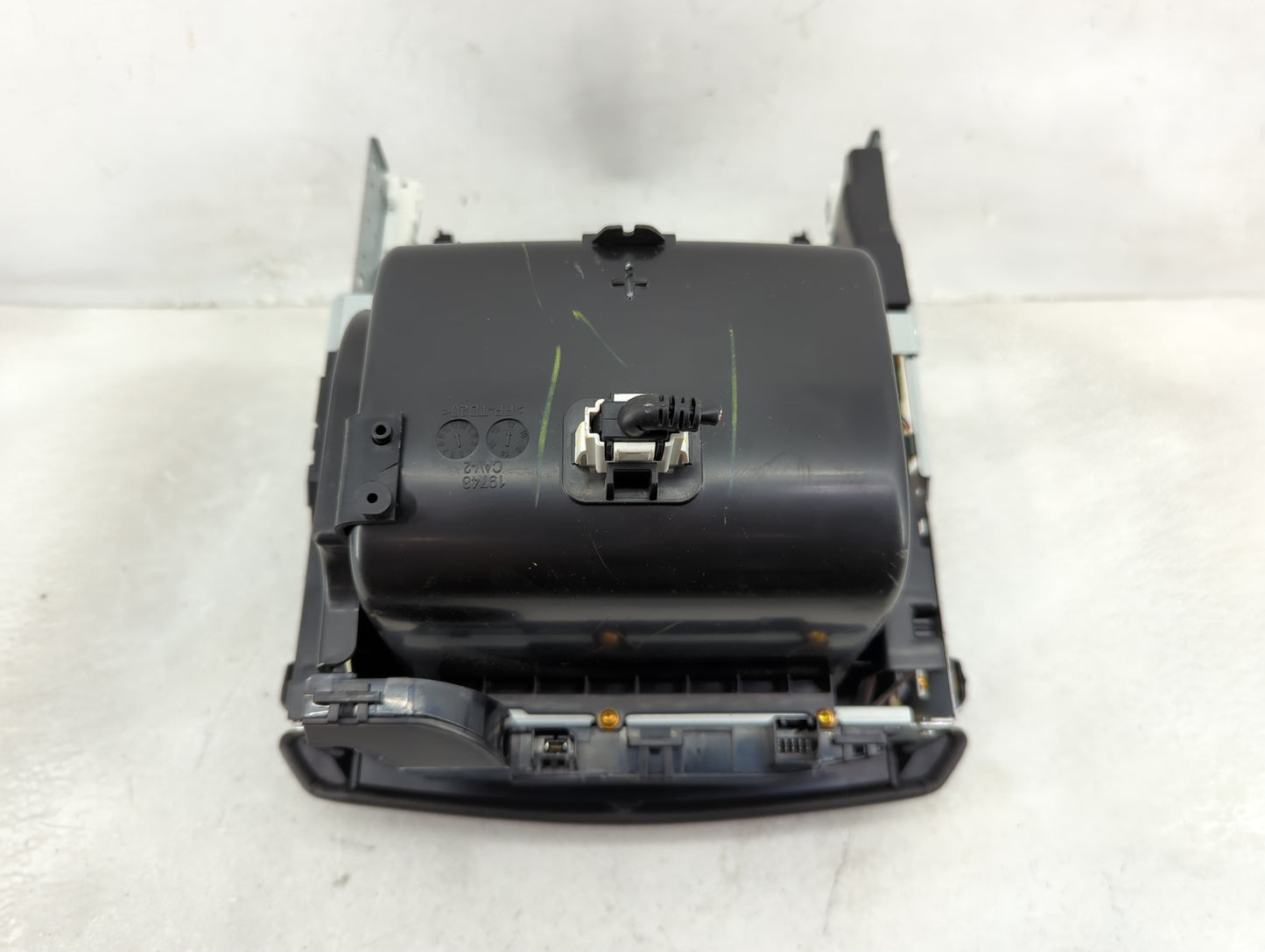 2018 Gmc Yukon Information Display Screen Black - Oemusedautoparts1.com