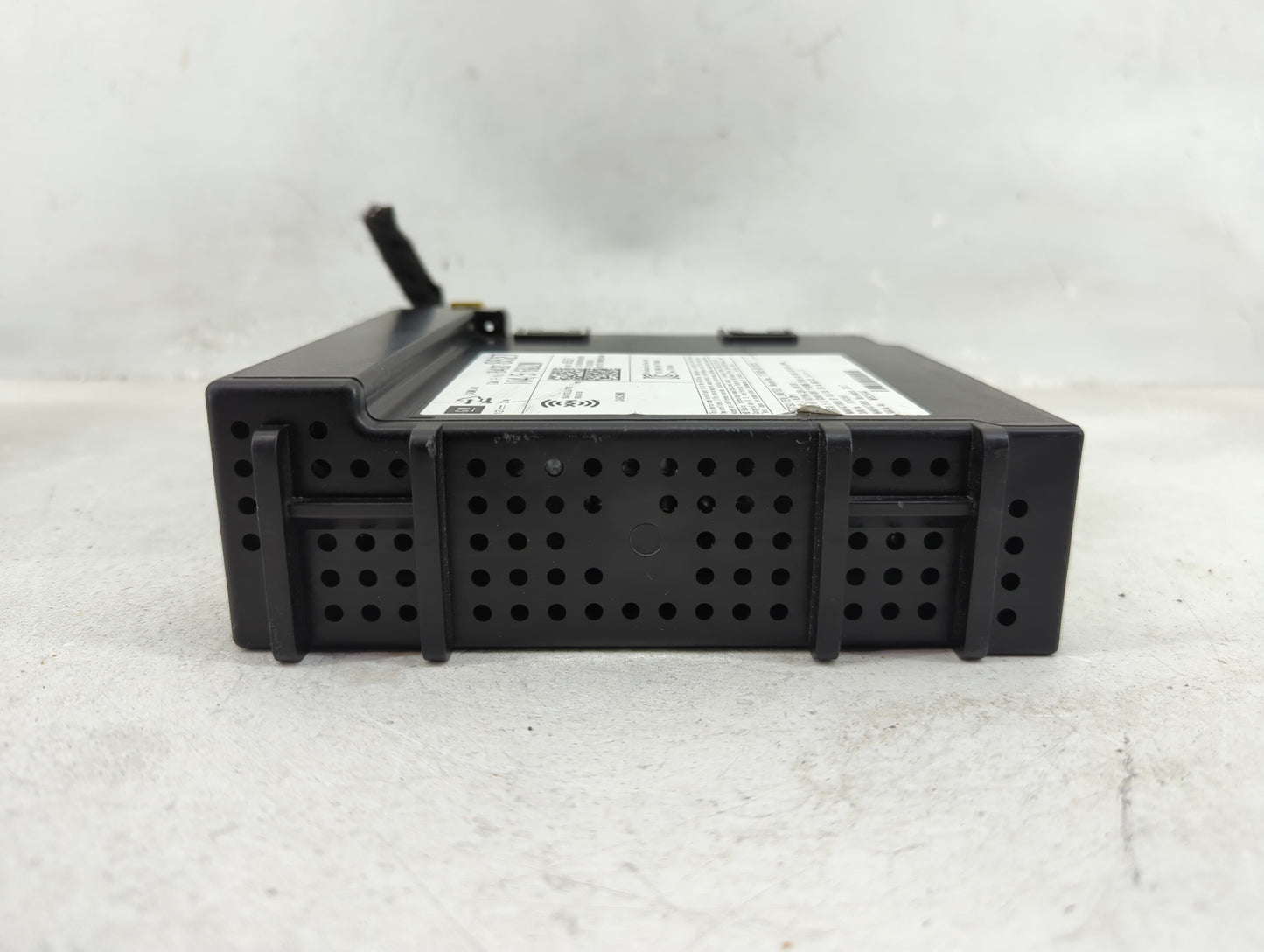 2017-2018 Gmc Yukon Radio AM FM Cd Player Receiver Replacement P/N:84278527 Fits Fits 2017 2018 2019 OEM Used Auto Parts - O