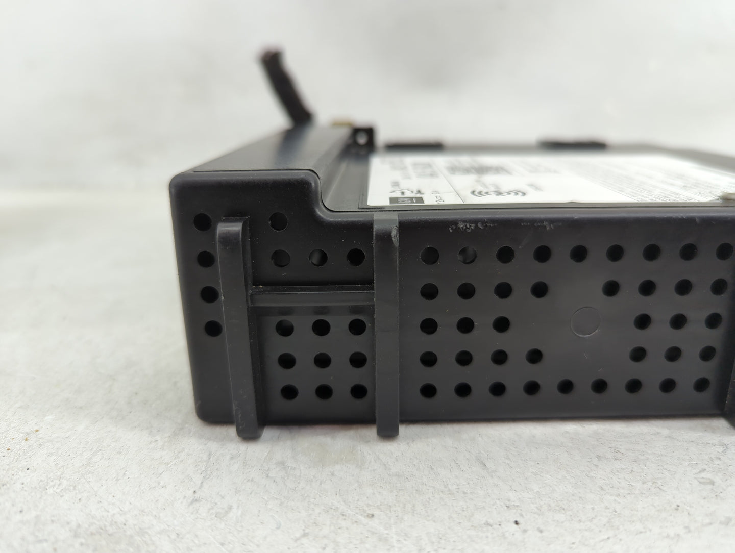 2017-2018 Gmc Yukon Radio AM FM Cd Player Receiver Replacement P/N:84278527 Fits Fits 2017 2018 2019 OEM Used Auto Parts - O